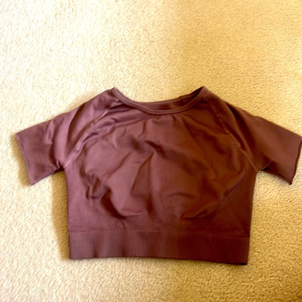 brown workout top